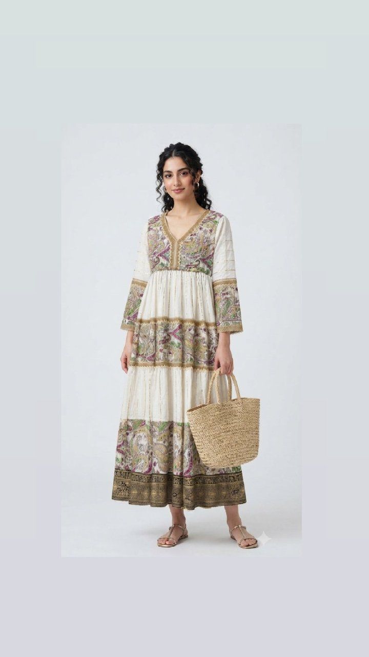پیراهن نخی کرم  گلدار وارداتی .